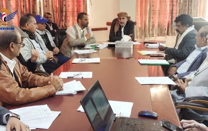 اجتماع بصنعاء يناقش الجوانب المتعلقة بمشروع قانون البترول
