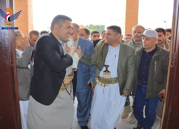 نائب وزير الكهرباء والطاقة والمياه يطلّع على الانضباط الوظيفي بمؤسسة الكهرباء