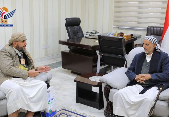 القائم بأعمال رئيس الوزراء يلتقي محافظ صنعاء الهادي
