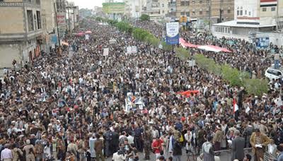 مسيرة جماهيرية حاشدة بالعاصمة صنعاء تحت شعار ''رفض مشروع الاستعمار وجرائمه وحصاره''