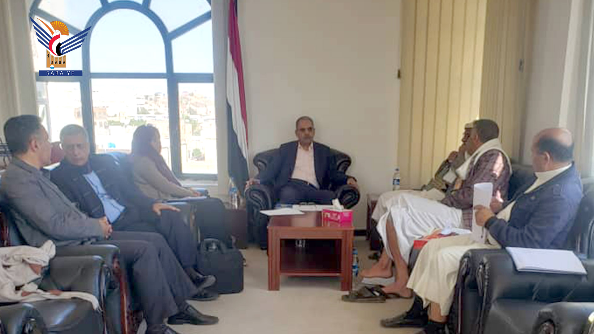 نائب رئيس مجلس الشورى الدرة يلتقي قيادتي لجنتي حقوق الإنسان والصحة